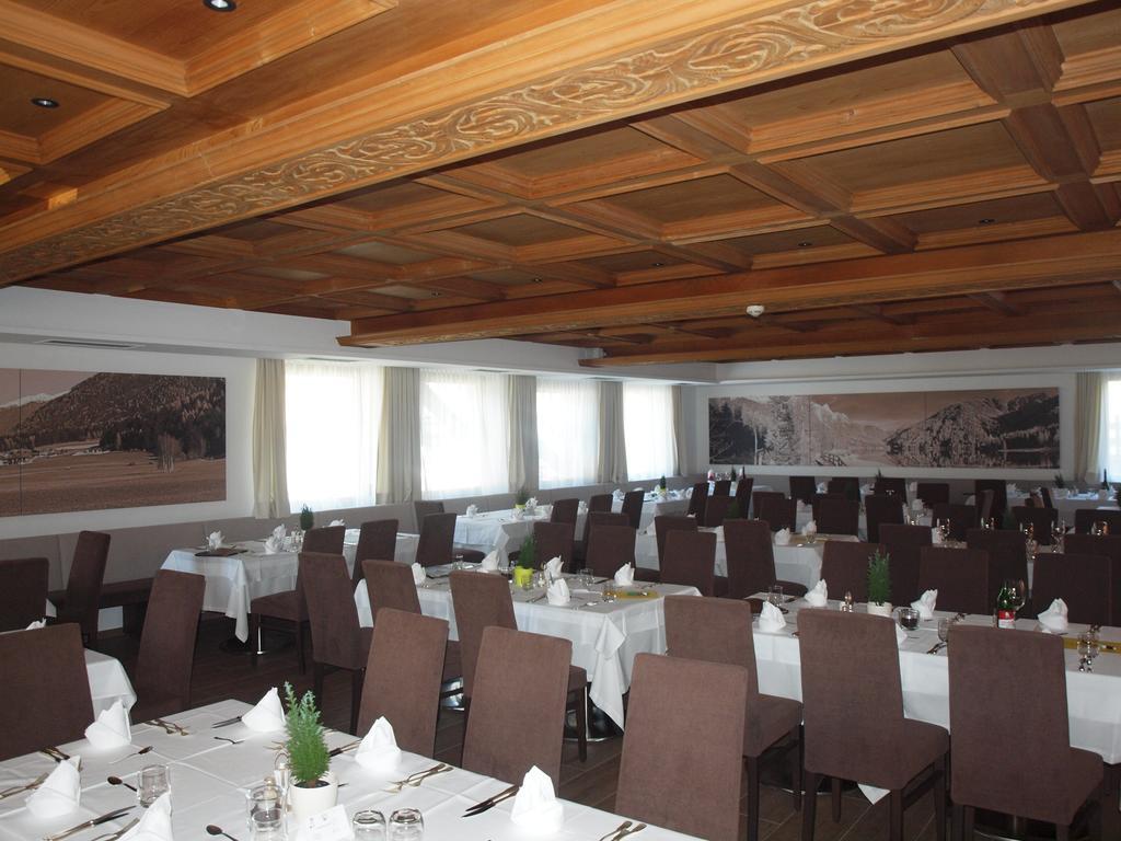 Sporthotel Rasen Rasun di Sotto Exterior photo
